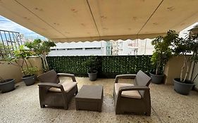 Central Elegant Flat